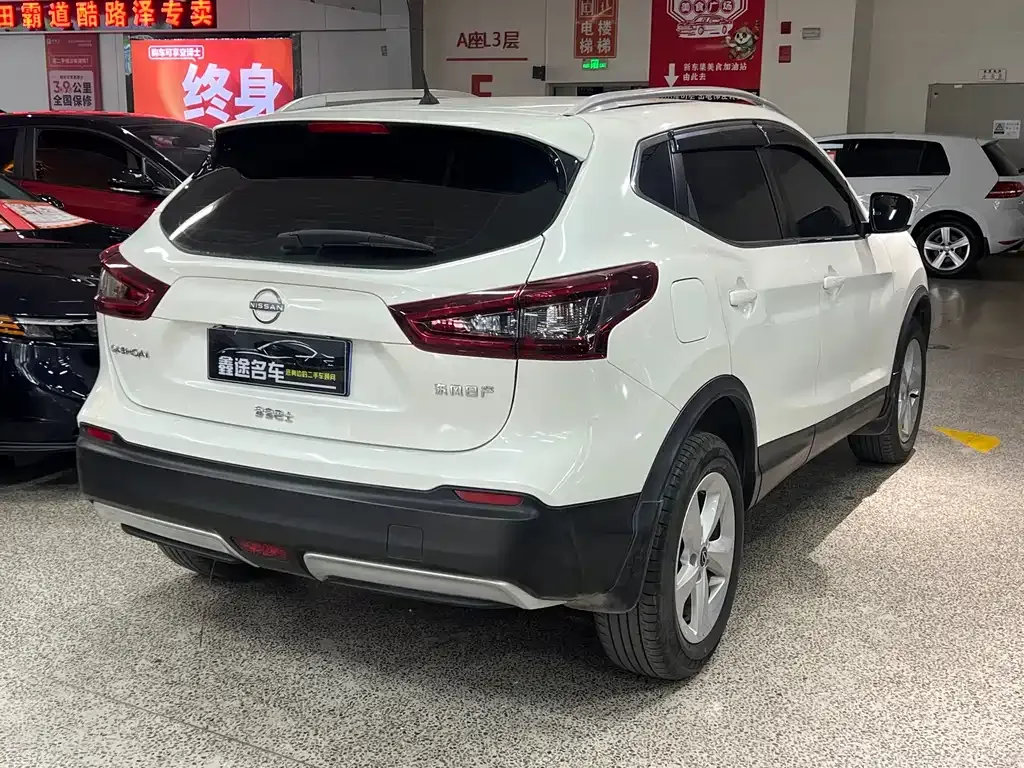 Nissan Qashqai — фото 4