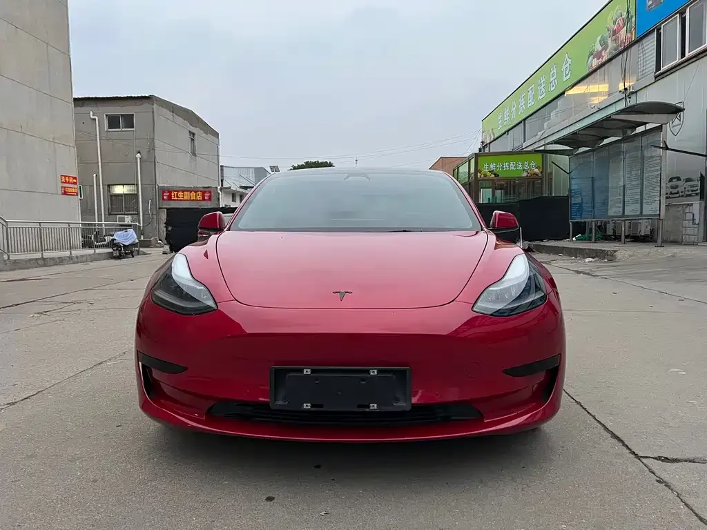 Tesla Model 3 — фото 8