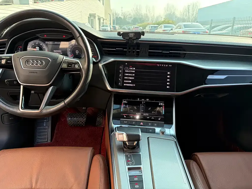 Audi A6L — фото 9