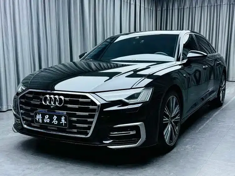 Audi A6L — фото 1
