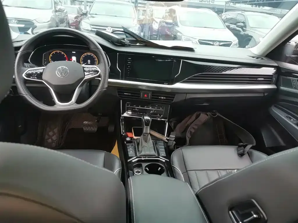 Volkswagen Passat — фото 10