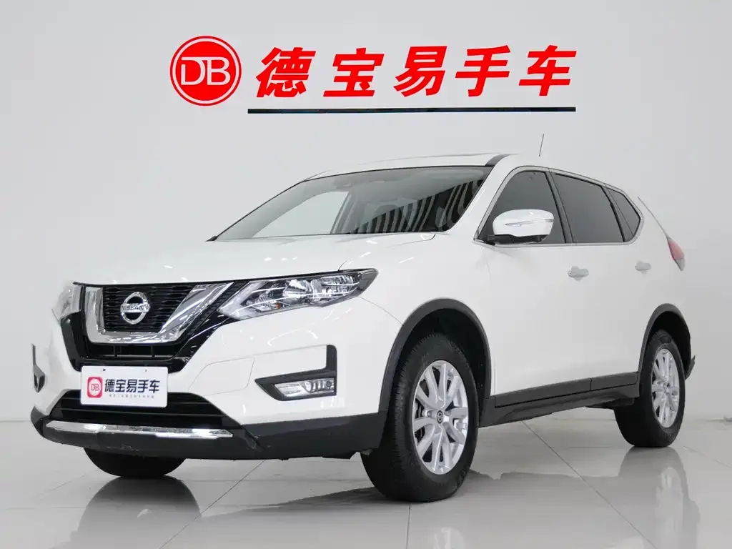 Nissan X-Trail — фото 1