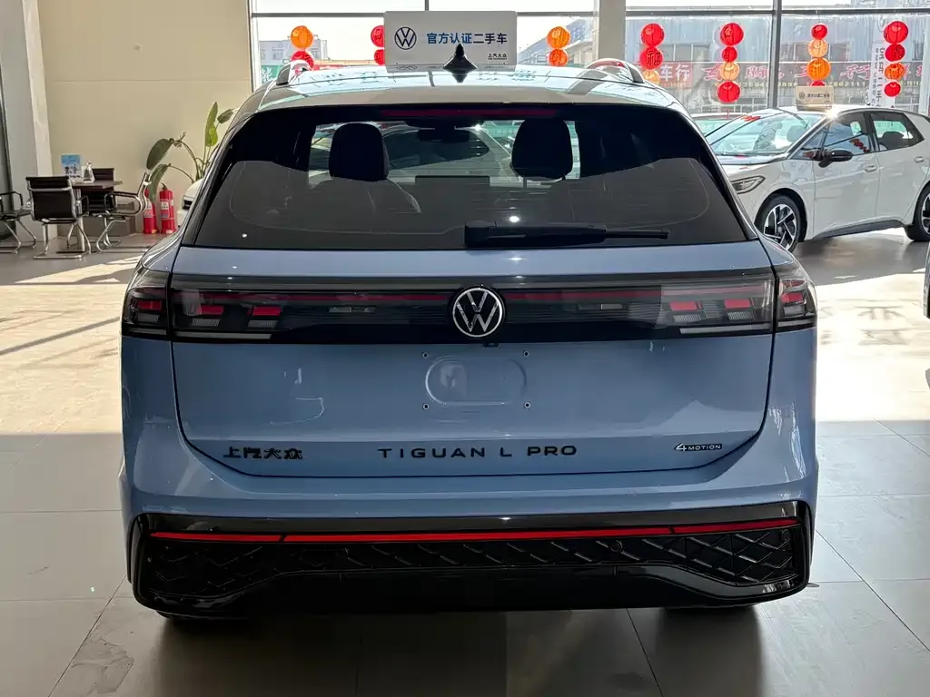 Volkswagen Tiguan L — фото 2