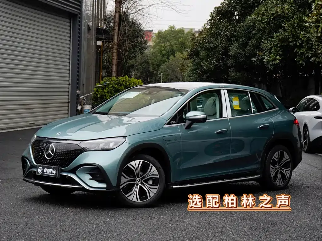 Mercedes-Benz EQE SUV — фото 1