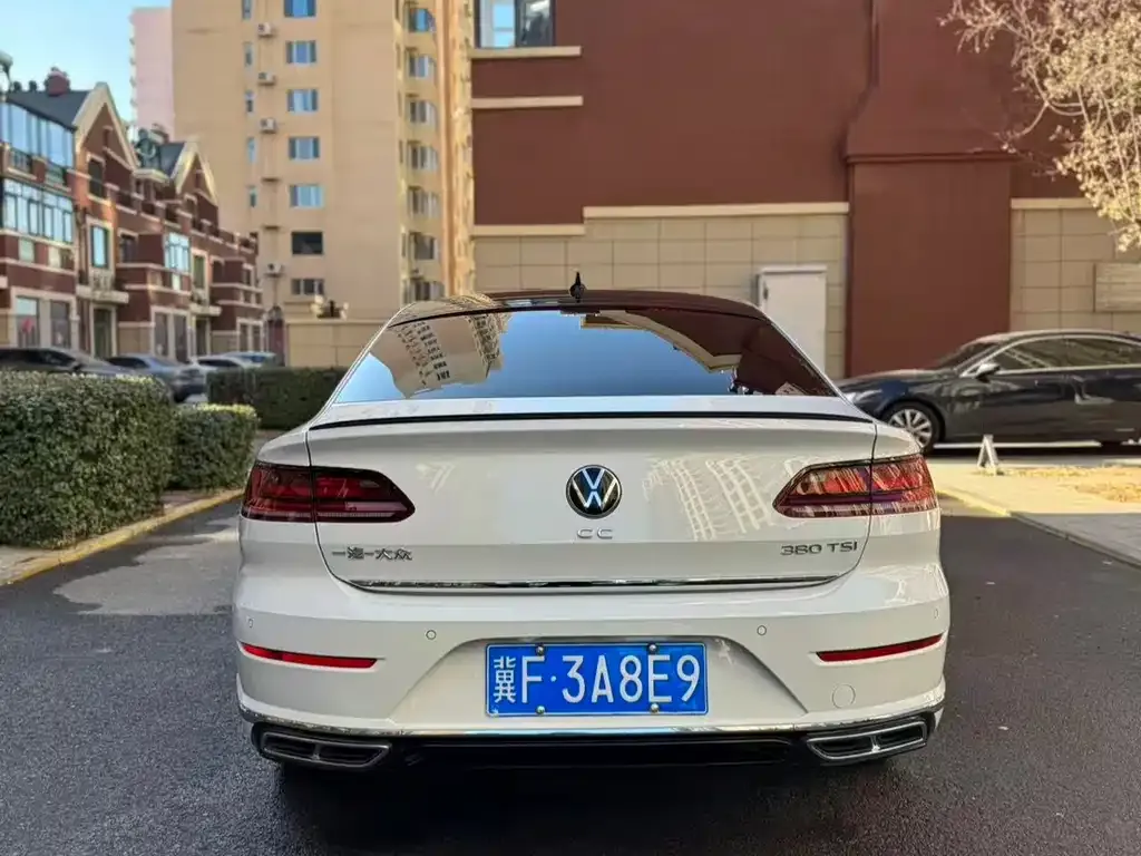 Volkswagen CC — фото 3
