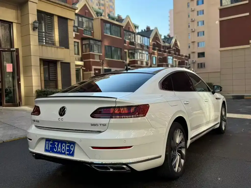 Volkswagen CC — фото 4