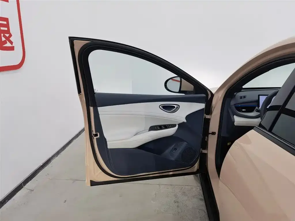 BYD Seal 06GT — фото 9