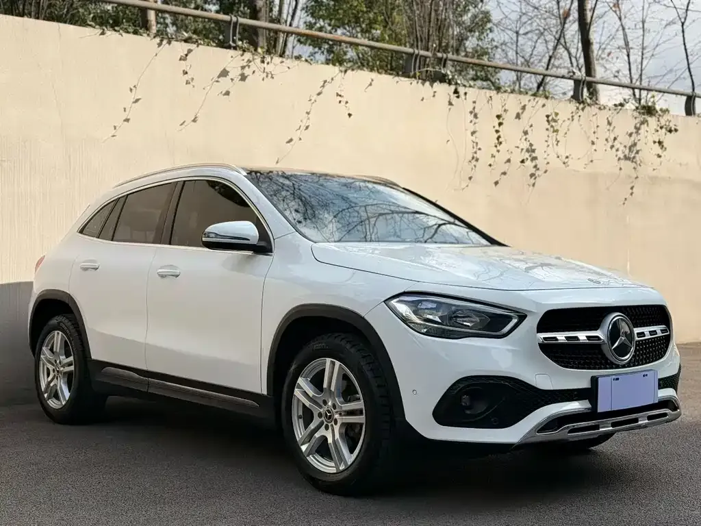 Mercedes-Benz GLA — фото 7