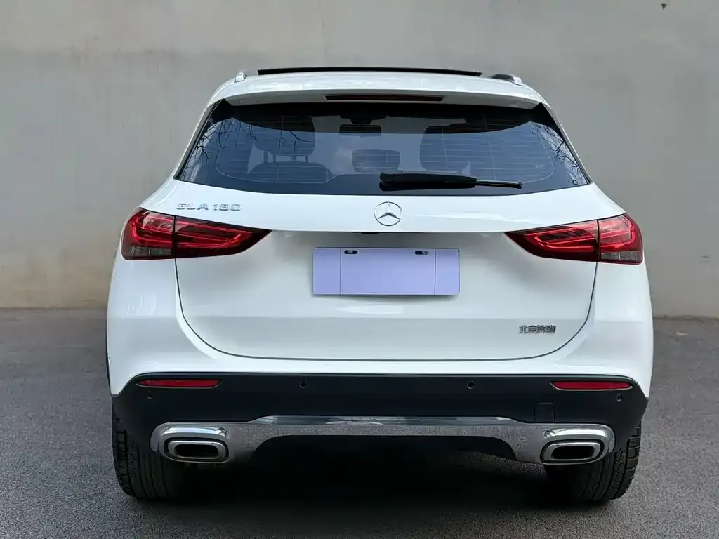 Mercedes-Benz GLA — фото 6