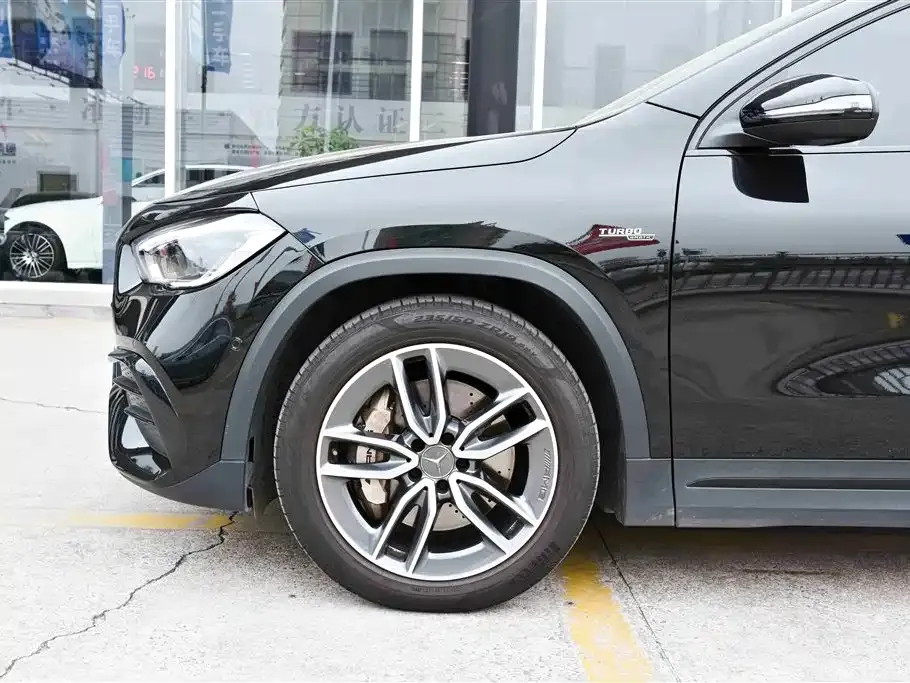 Mercedes-Benz GLA AMG — фото 8