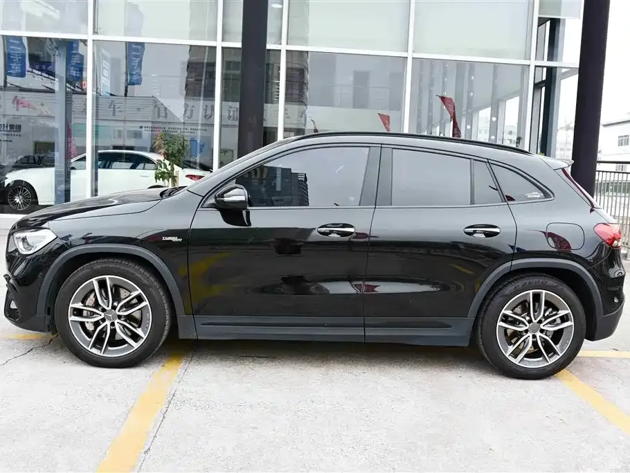 Mercedes-Benz GLA AMG — фото 4