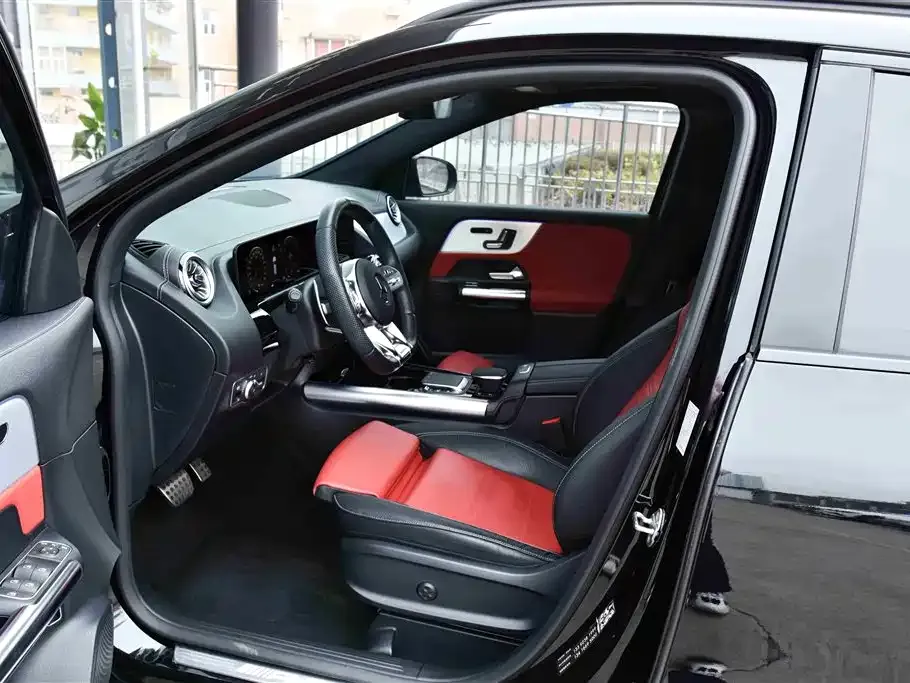 Mercedes-Benz GLA AMG — фото 6