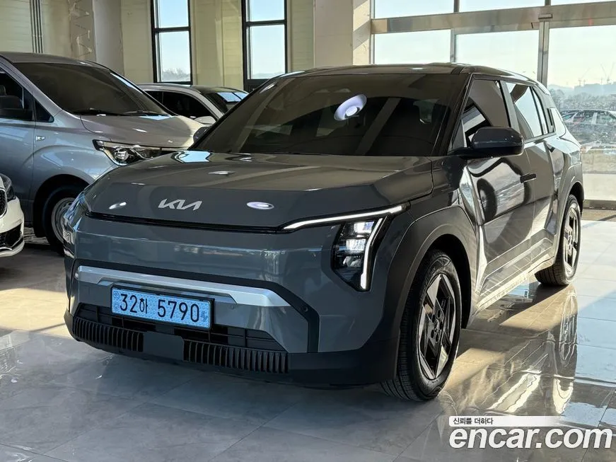 Kia EV3 — фото 1