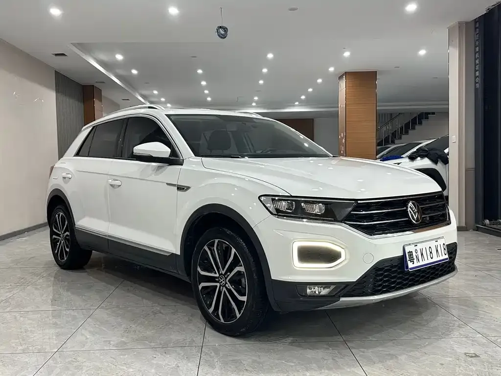 Volkswagen T-Roc — фото 3