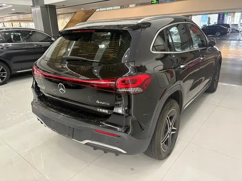 Mercedes-Benz EQA — фото 9