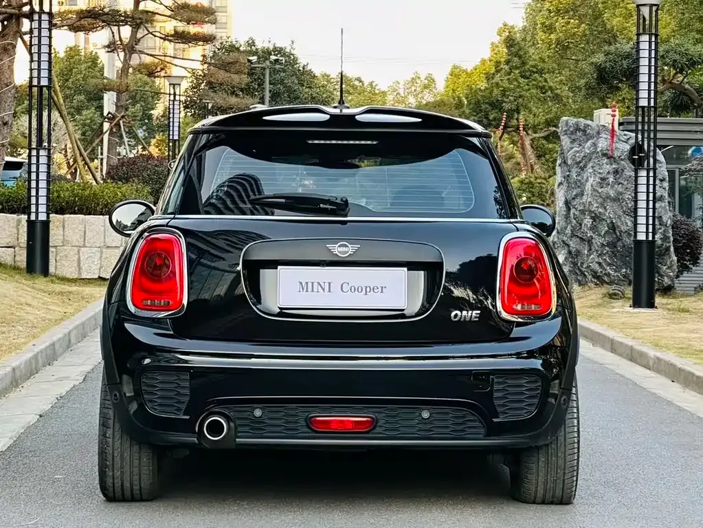 MINI Cooper (3-door) — фото 2