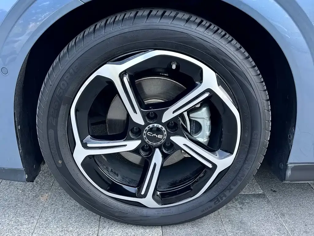 BYD Seal 06GT — фото 10