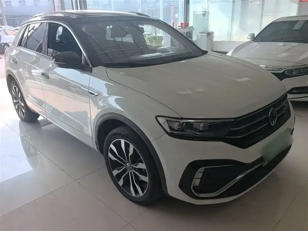 Volkswagen T-Roc — фото 4