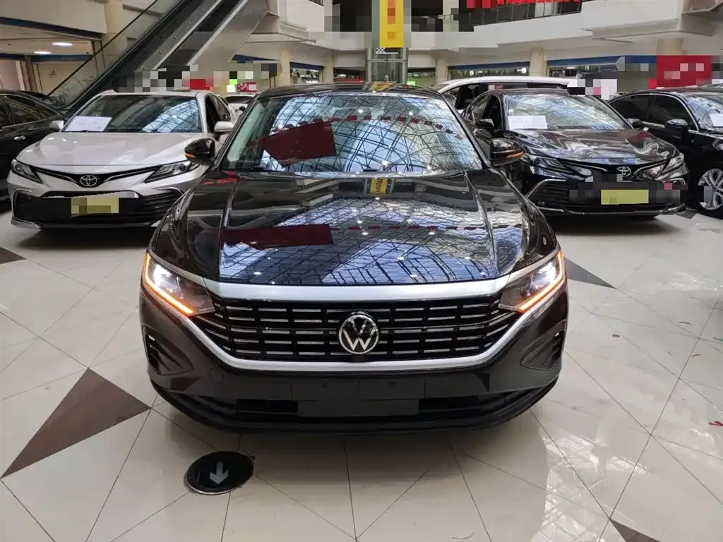 Volkswagen Passat — фото 7