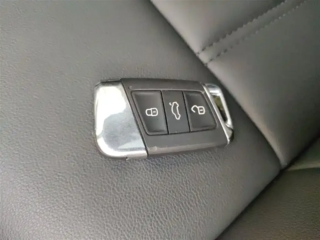 Volkswagen Passat — фото 2