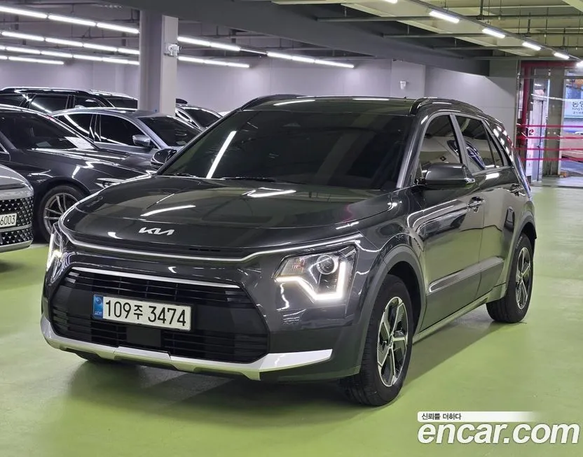 Kia Niro — фото 1