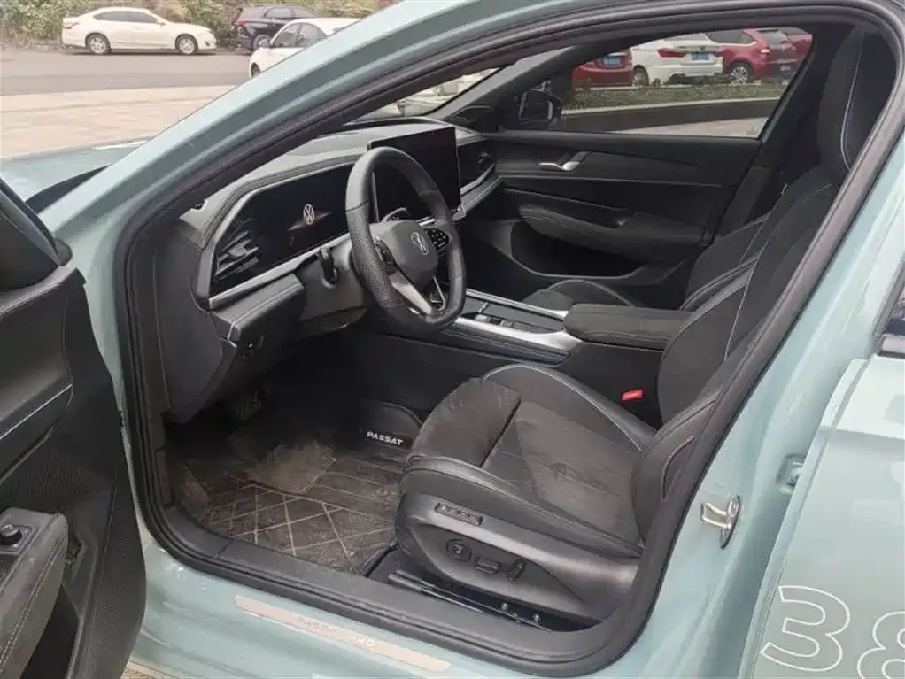 Volkswagen Passat — фото 6