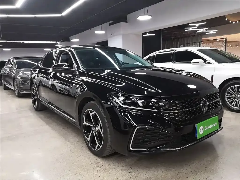 Volkswagen Passat — фото 9