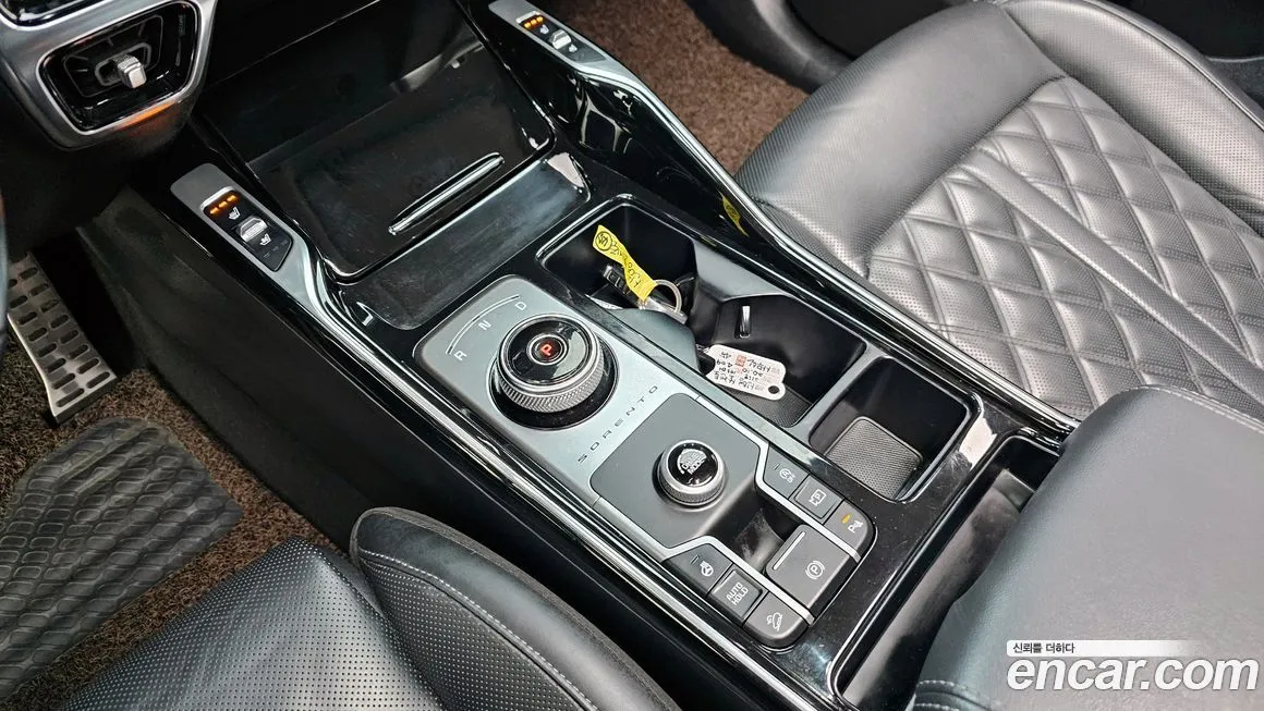 Kia Sorento — фото 8