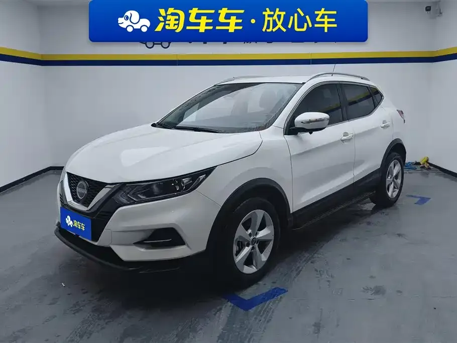 Nissan Qashqai — фото 1