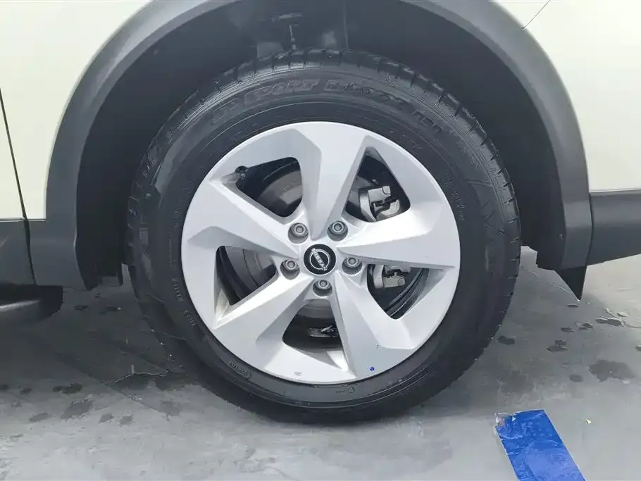 Nissan Qashqai — фото 6