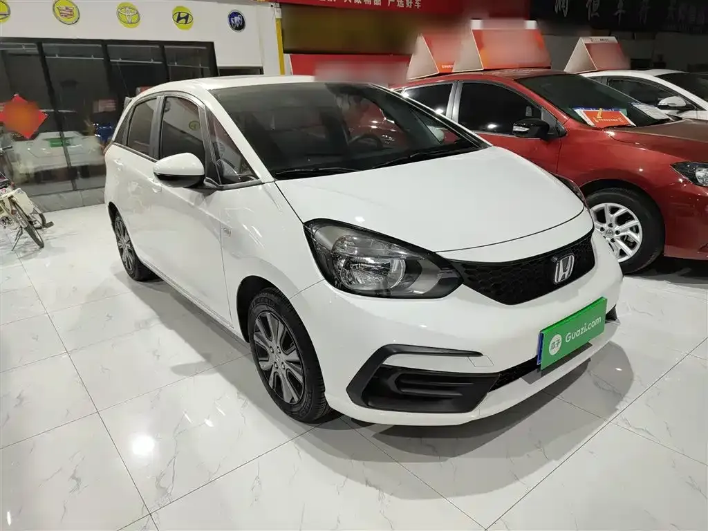 Honda Fit — фото 5