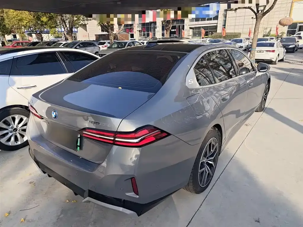BMW i5 — фото 4