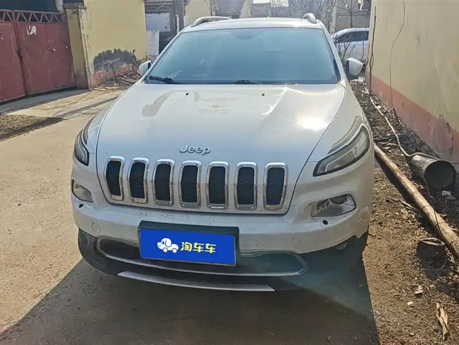 Jeep Cherokee — фото 6