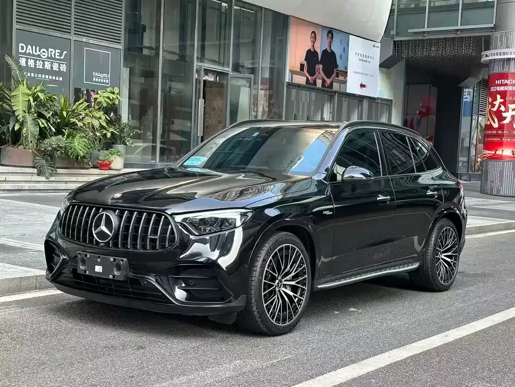 Mercedes-Benz GLC AMG — фото 1