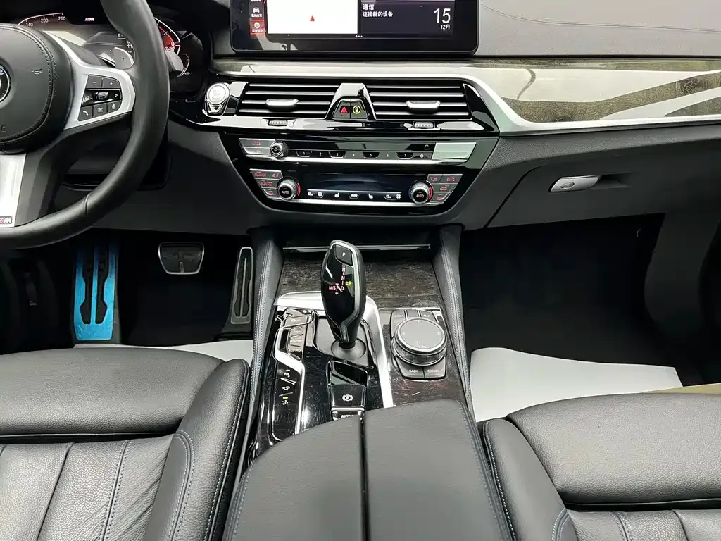 BMW 6 Series GT — фото 10