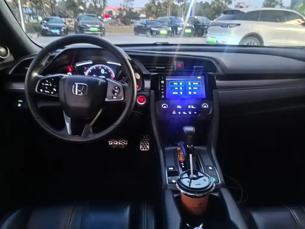 Honda Civic — фото 4