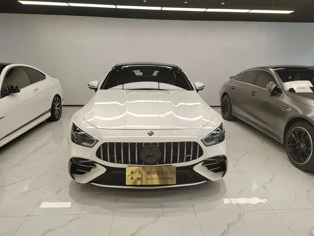 Mercedes-Benz AMG GT — фото 1