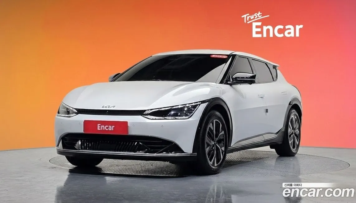 Kia EV6 — фото 1