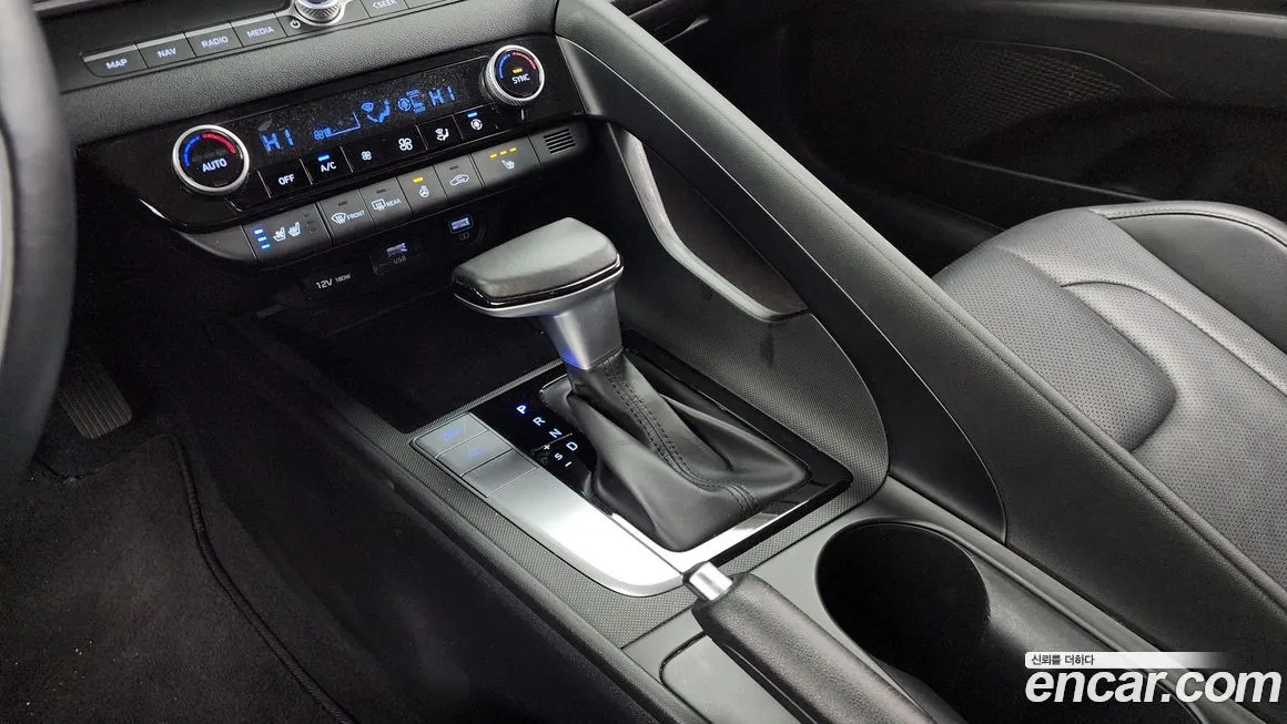Hyundai AVANTE — фото 9