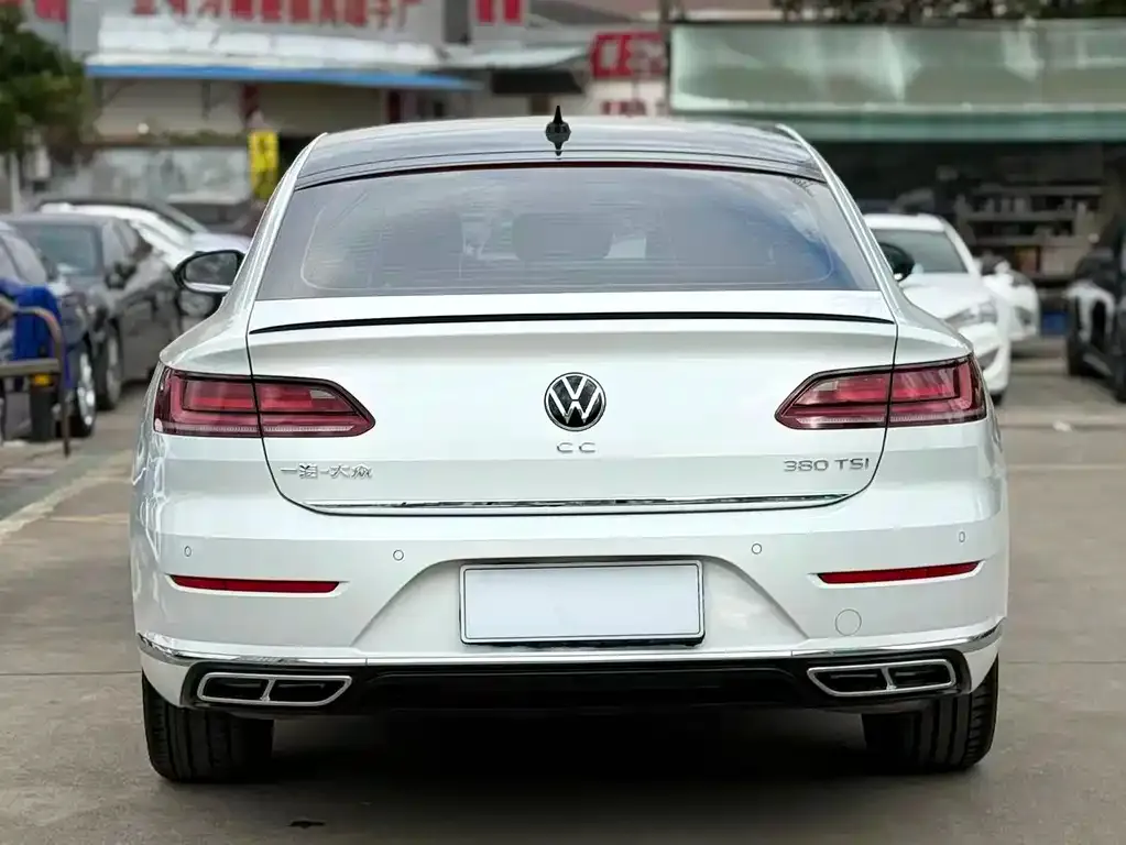 Volkswagen CC — фото 3
