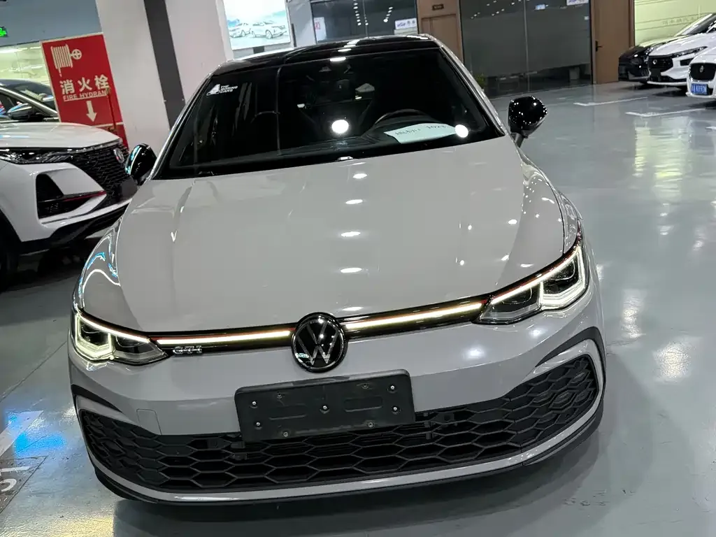 Volkswagen Golf GTI — фото 2