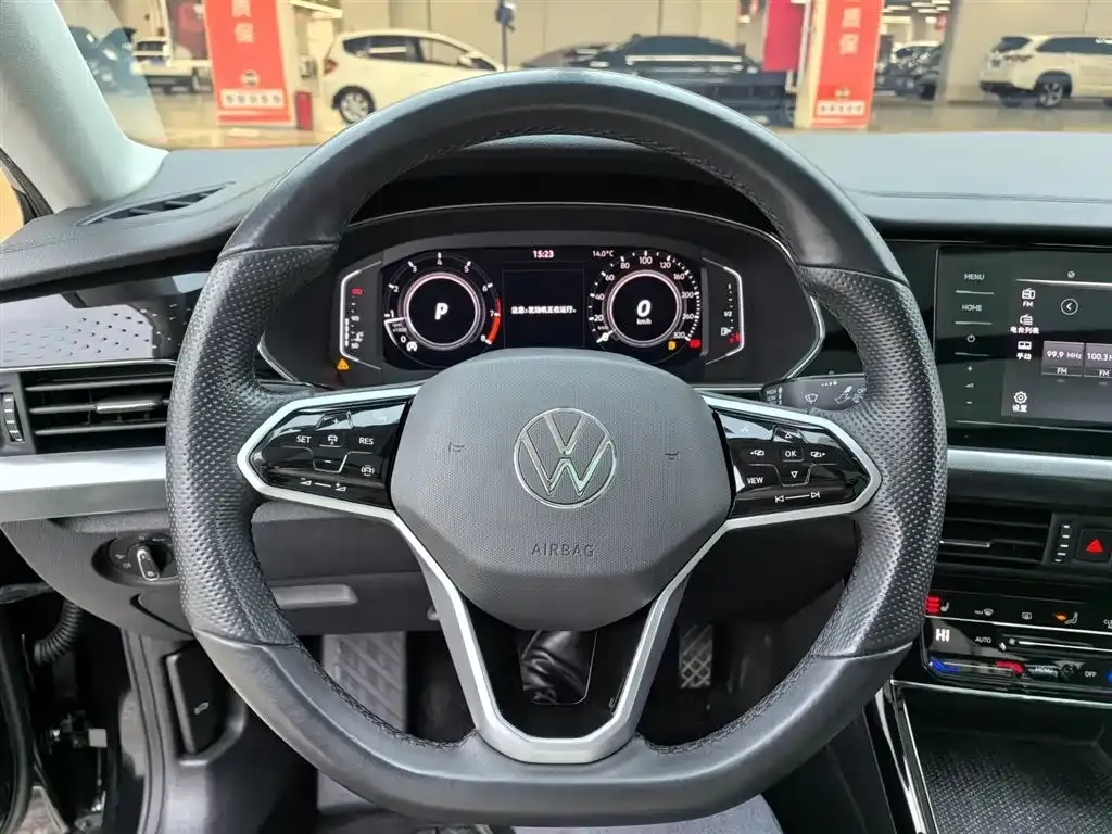 Volkswagen Passat — фото 3