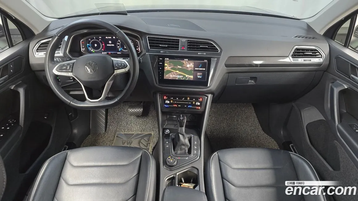 Volkswagen Tiguan — фото 4