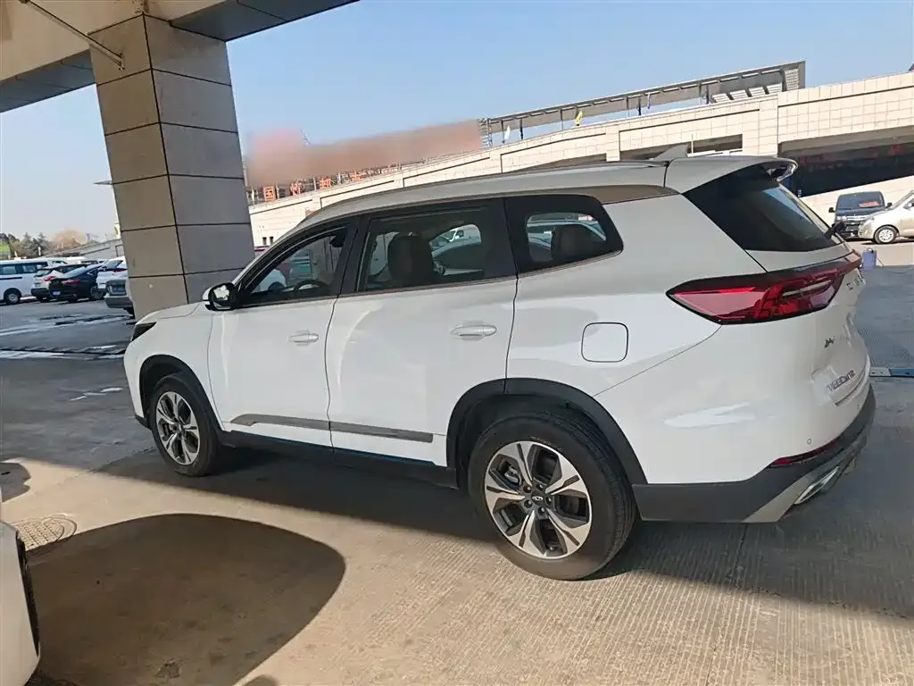 Chery Tiggo 8 PRO NEV — фото 5