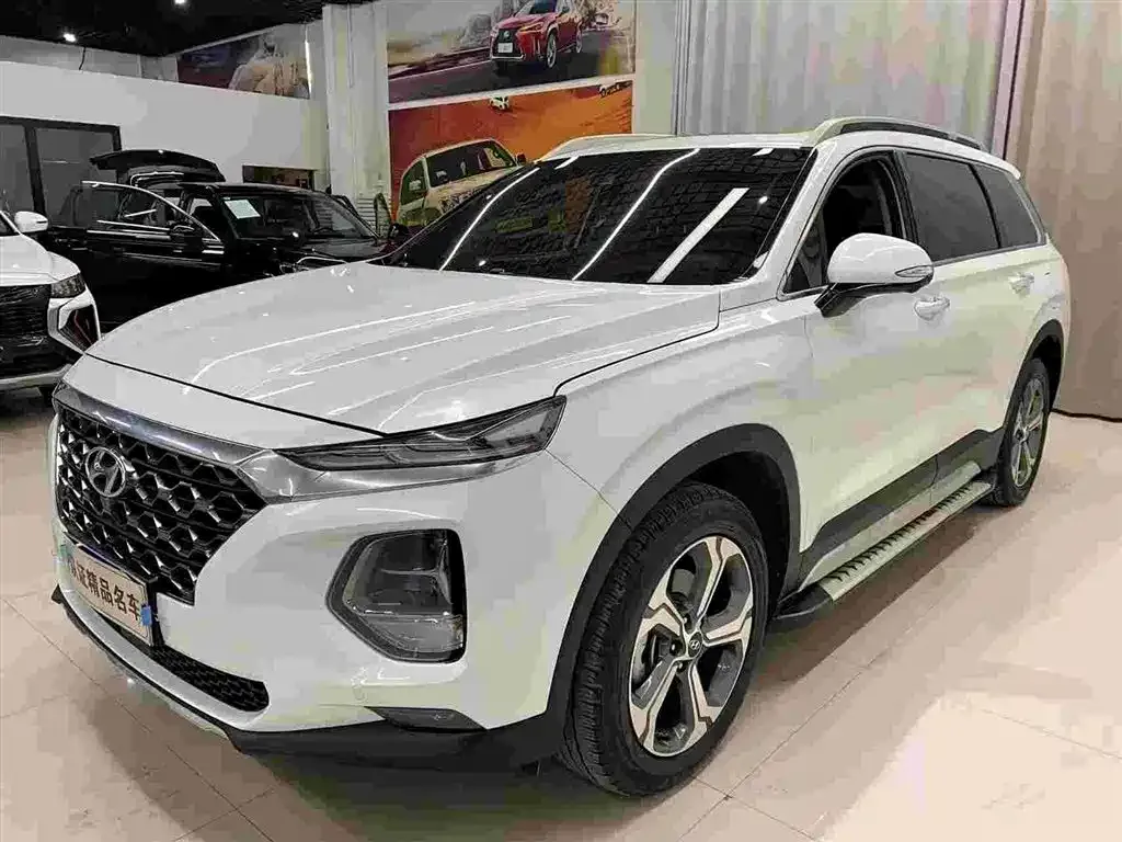 Hyundai Santa Fe — фото 1