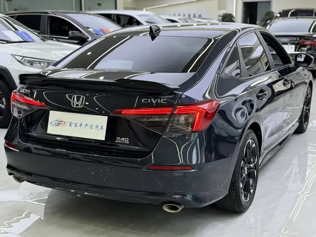 Honda Civic — фото 5