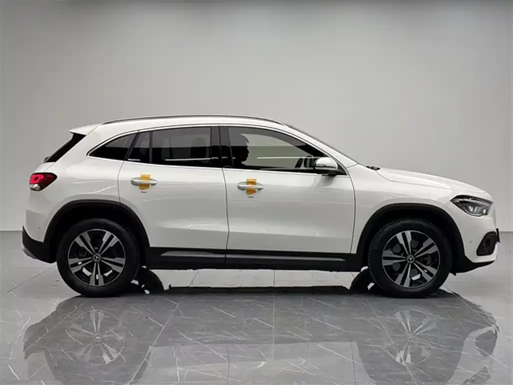 Mercedes-Benz GLA — фото 5