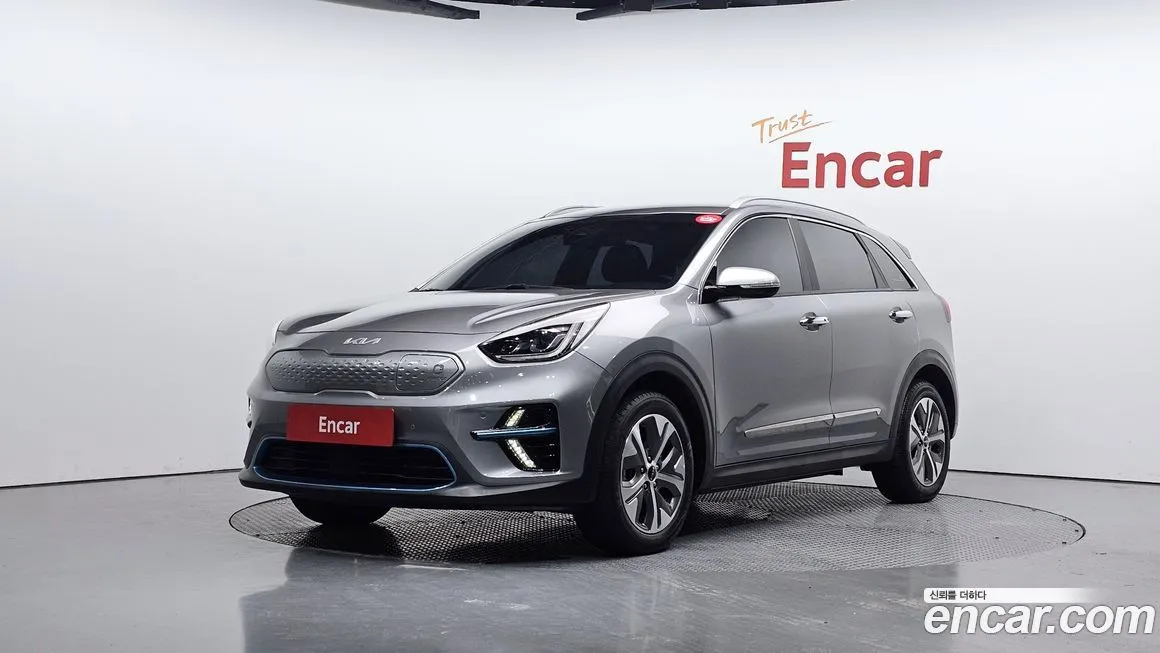 Kia Niro — фото 1