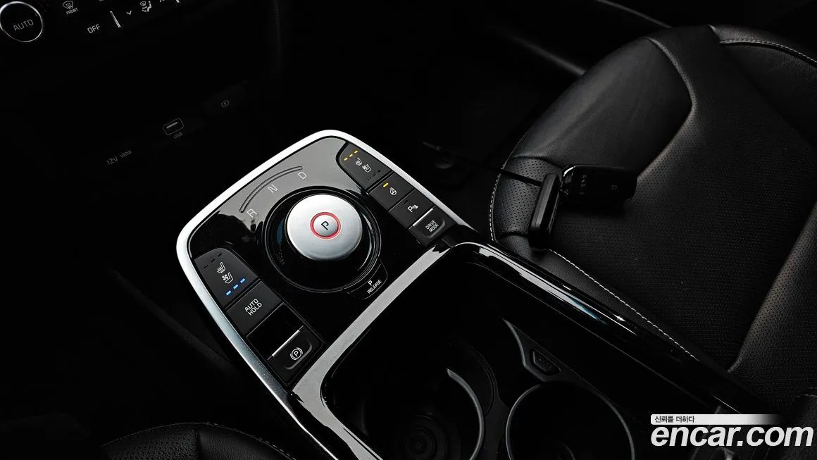 Kia Niro — фото 9