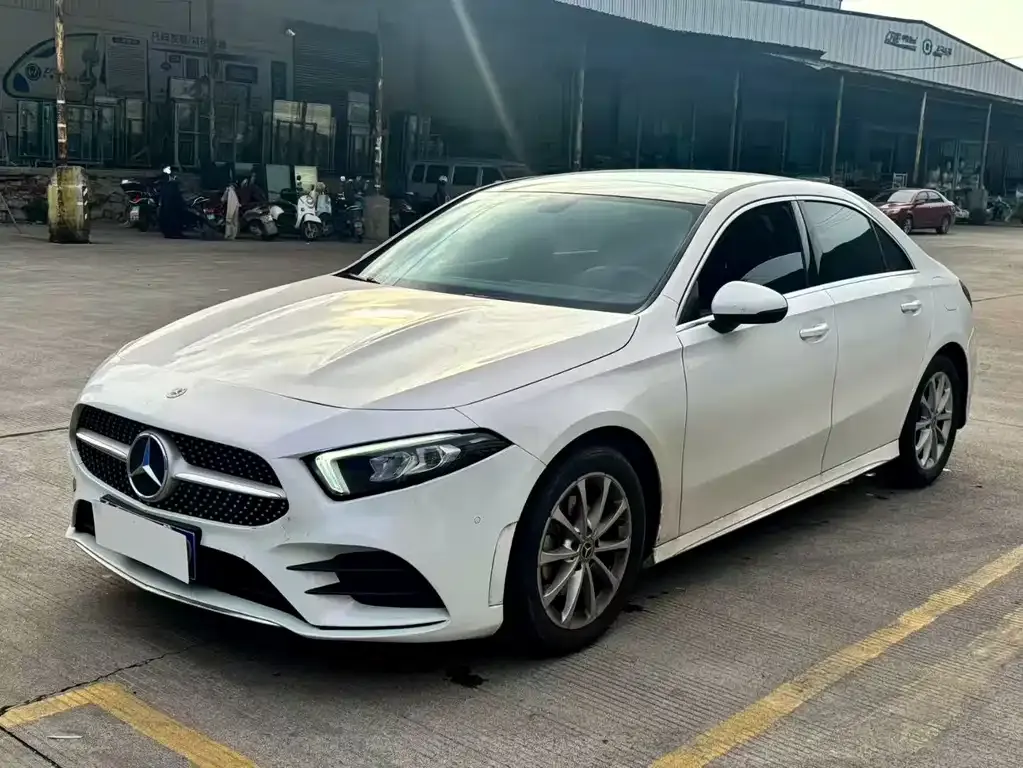 Mercedes-Benz A-Class — фото 1